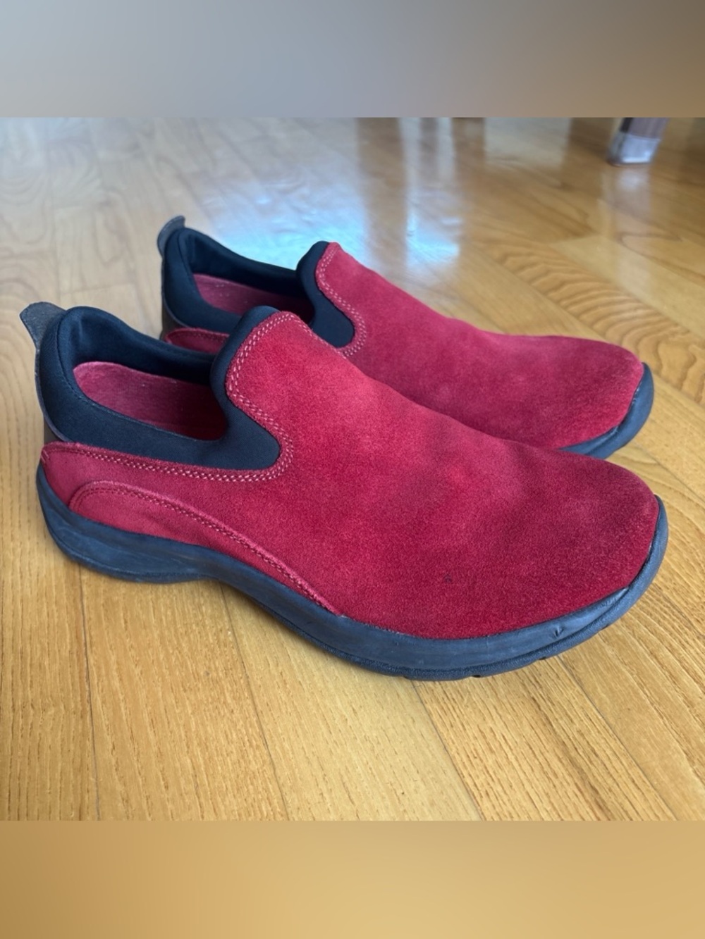 Lands' End Mocs Clogs Shoes Slip-On Red Suede Leather Comfort Womens Size 7.5B